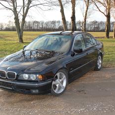 BMW E39 520I 