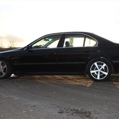 BMW E39 520I 