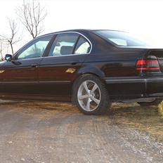 BMW E39 520I 