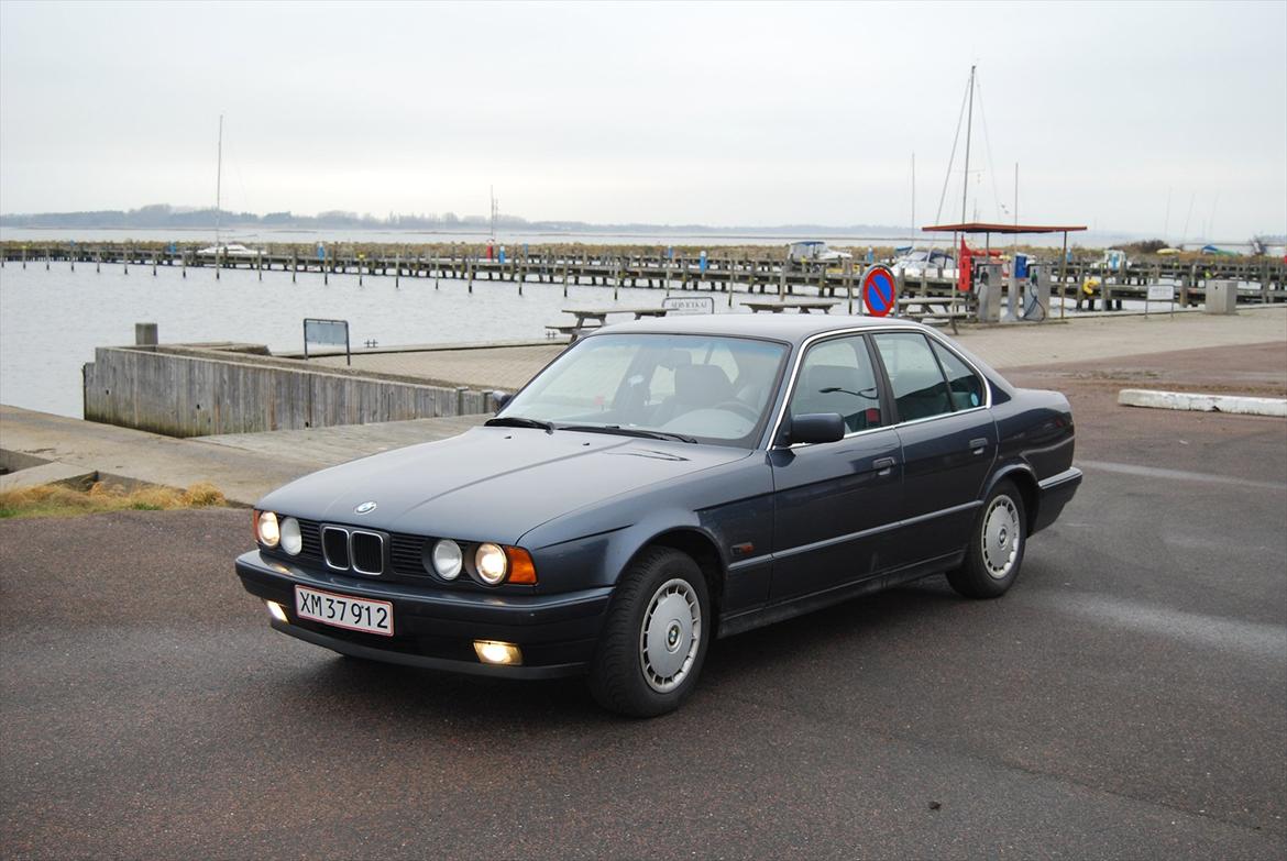 BMW E34 525i aut. billede 1