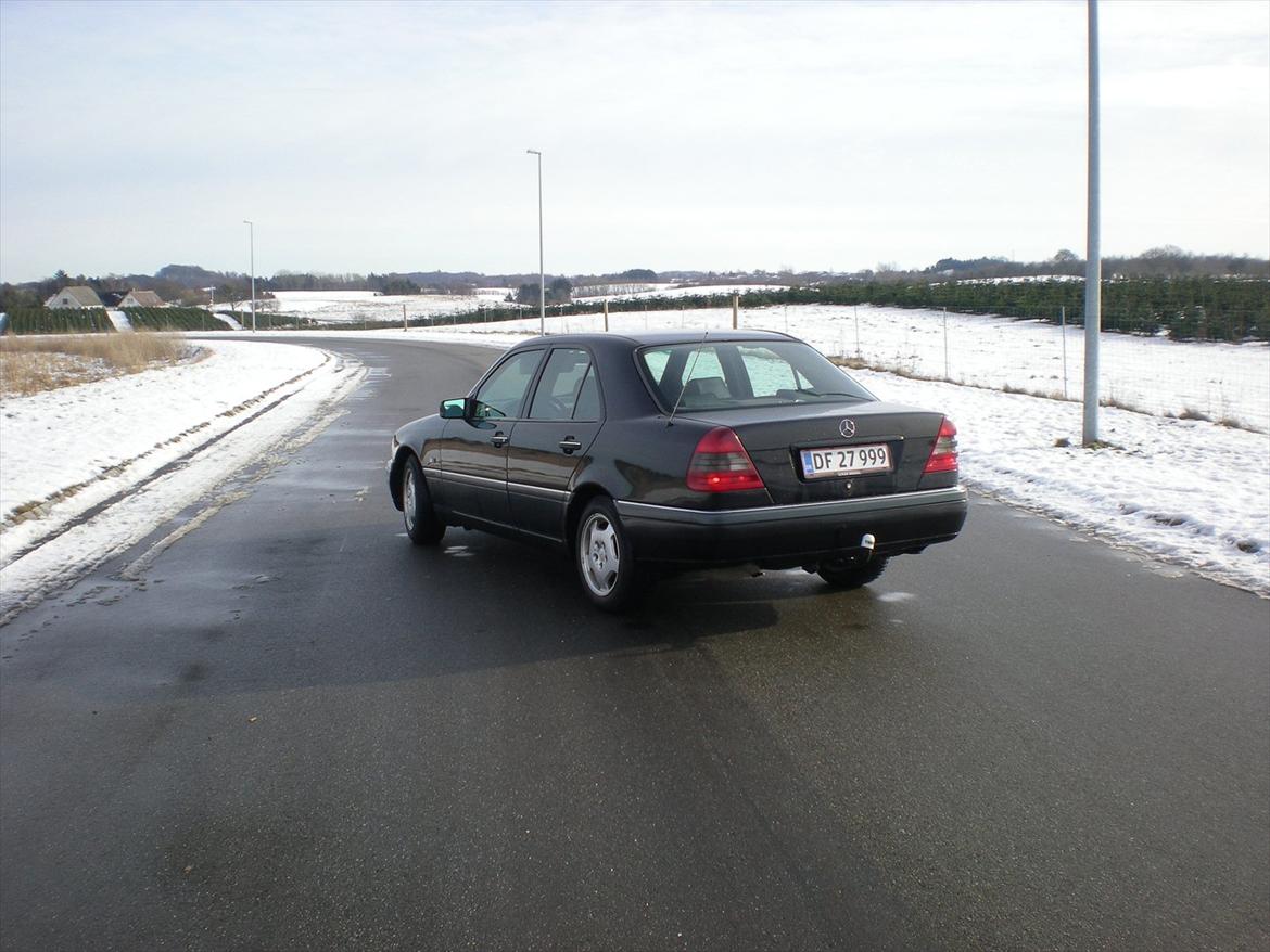 Mercedes Benz C250D Elegance billede 8