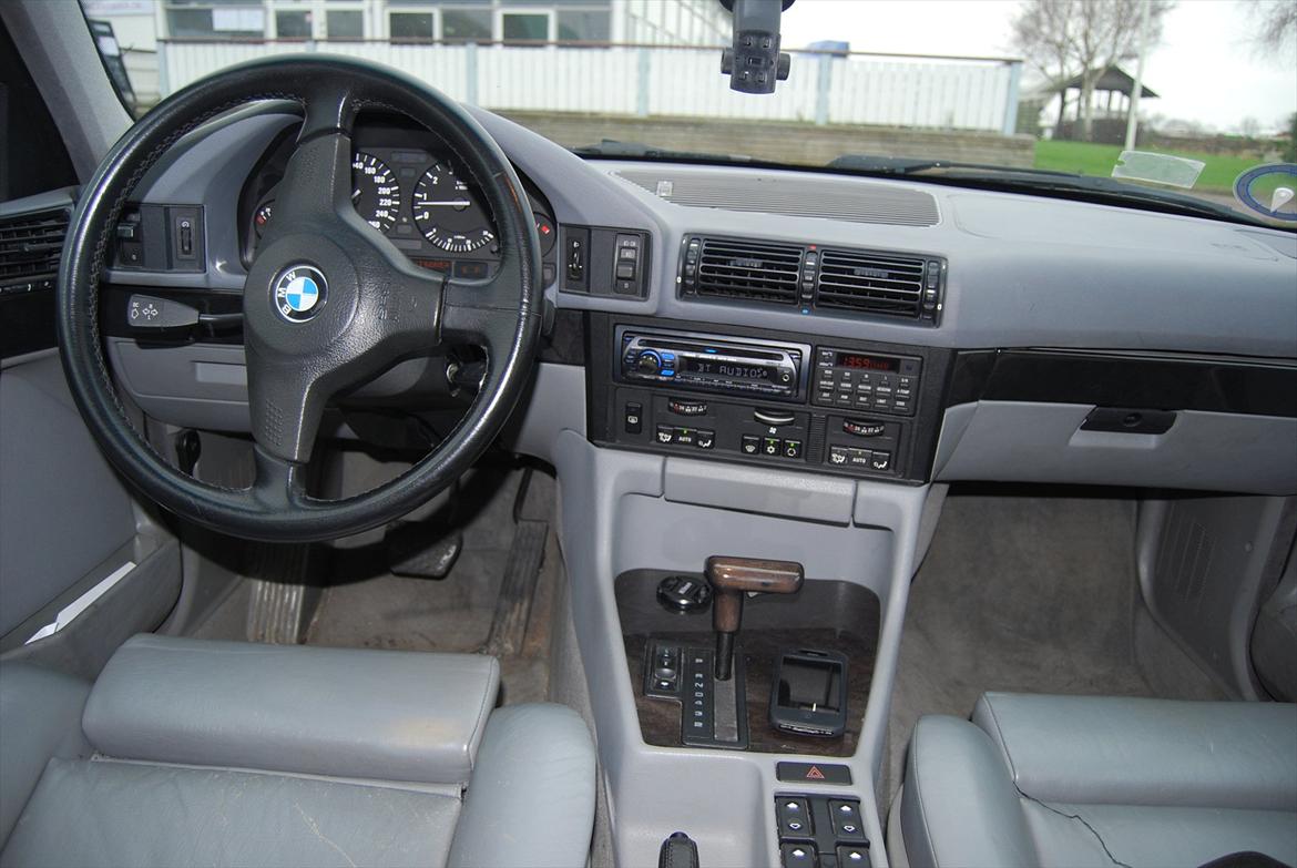 BMW E34 525i aut. billede 8