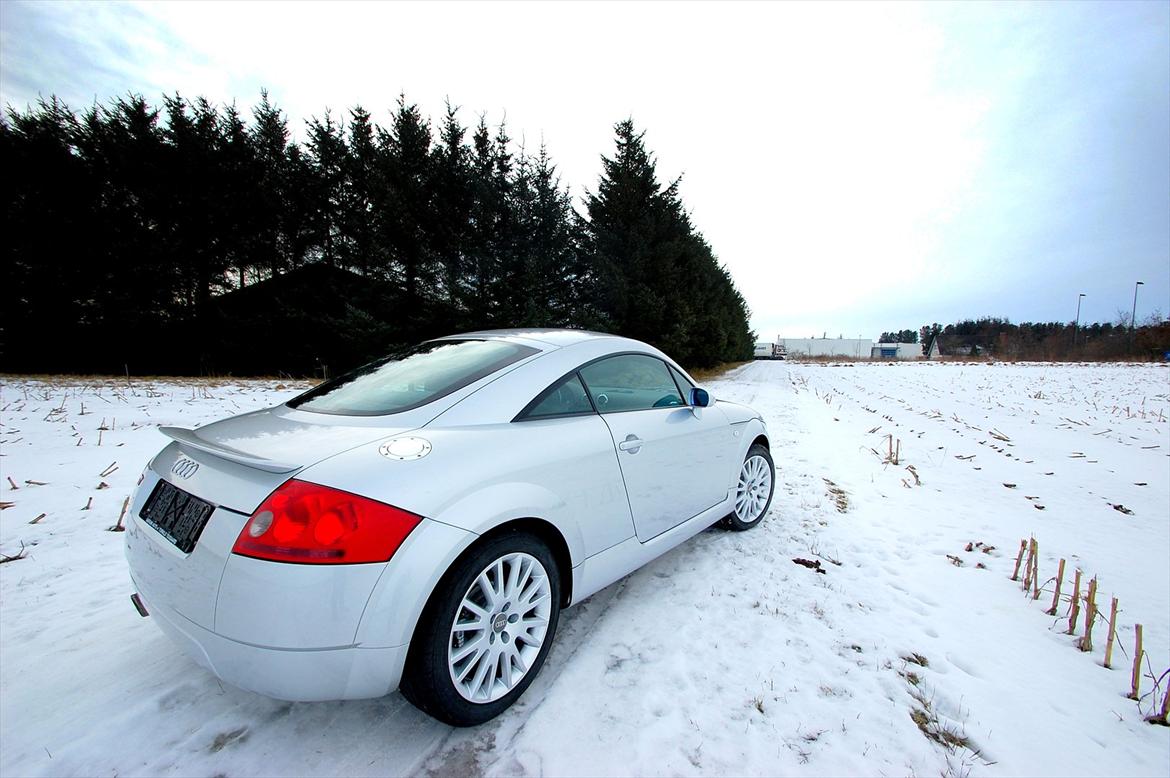 Audi TT 1.8 20V TURBO FWD billede 2