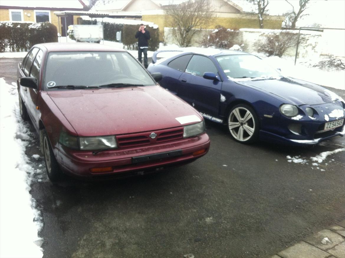 Nissan Maxima 3,0 [solgt] - Sammen med min vens Toyota Celica billede 1