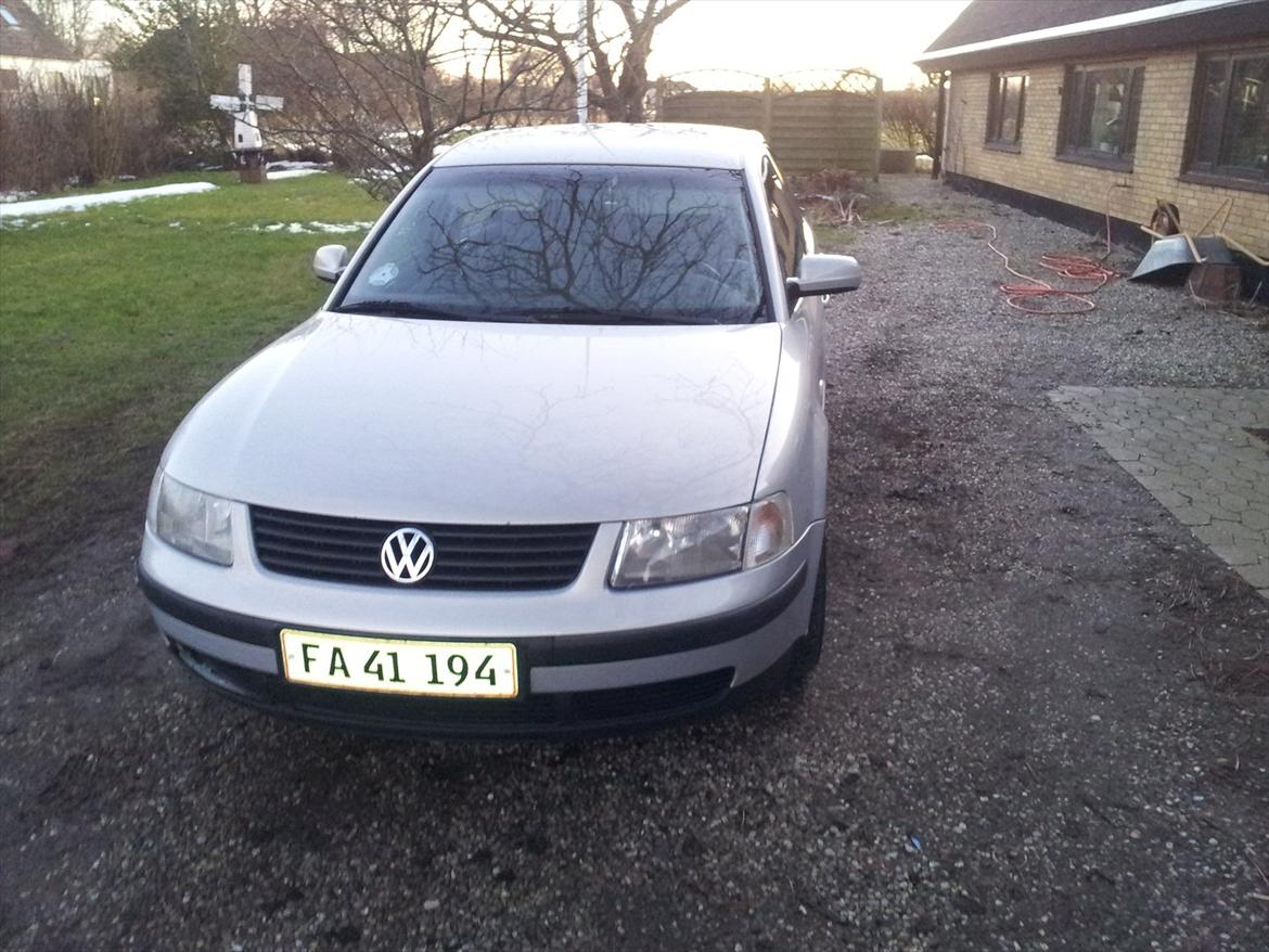 VW passat 1,6 limousine billede 10