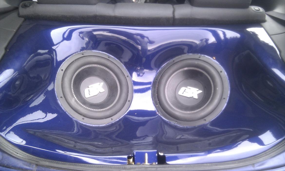 Mazda 323C billede 15