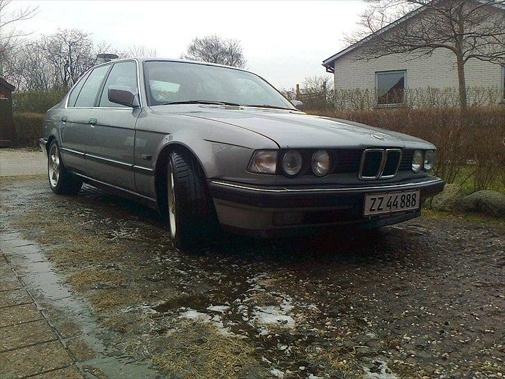 BMW 735i (E32) (goodbye solgt!!) billede 5