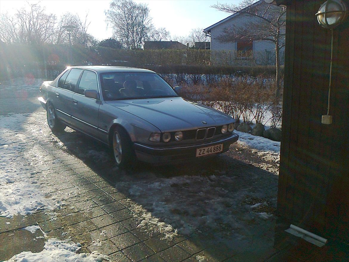 BMW 735i (E32) (goodbye solgt!!) billede 7