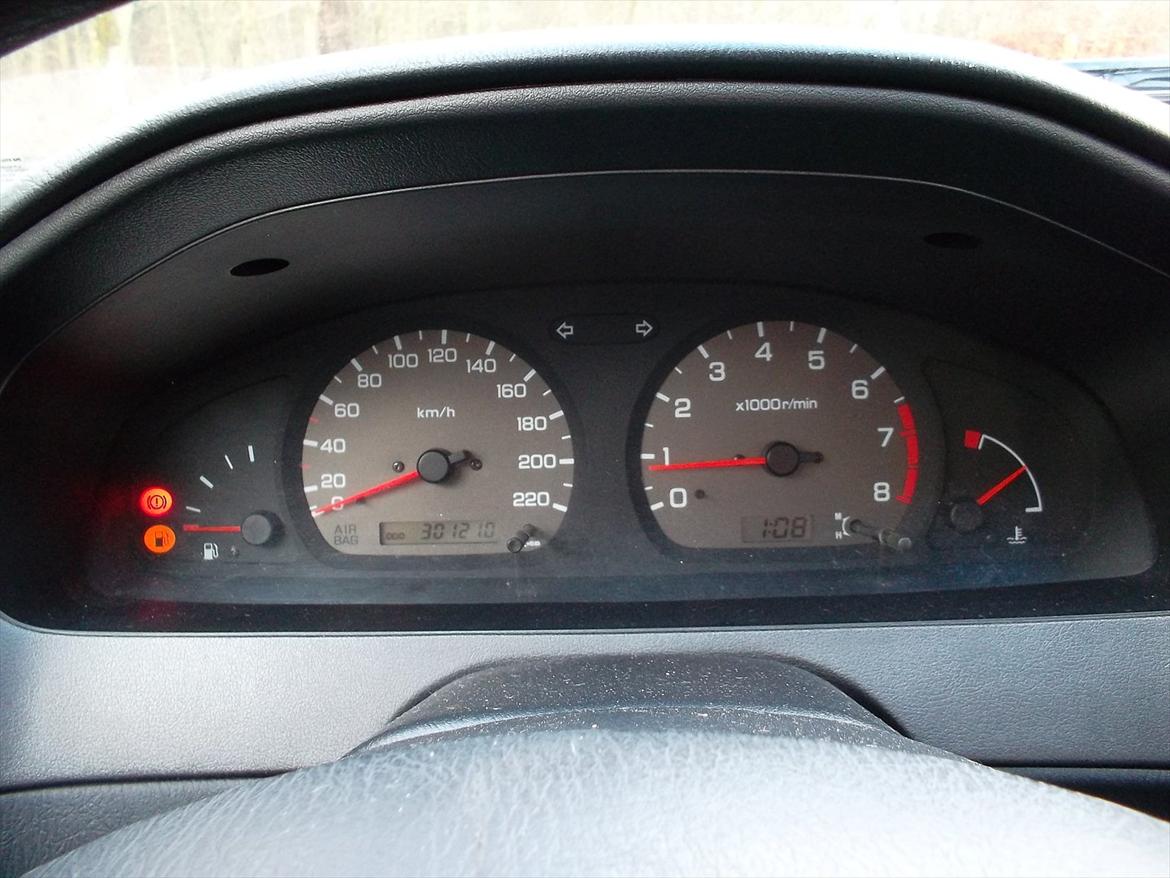 Nissan almera n15  taget af politi billede 16