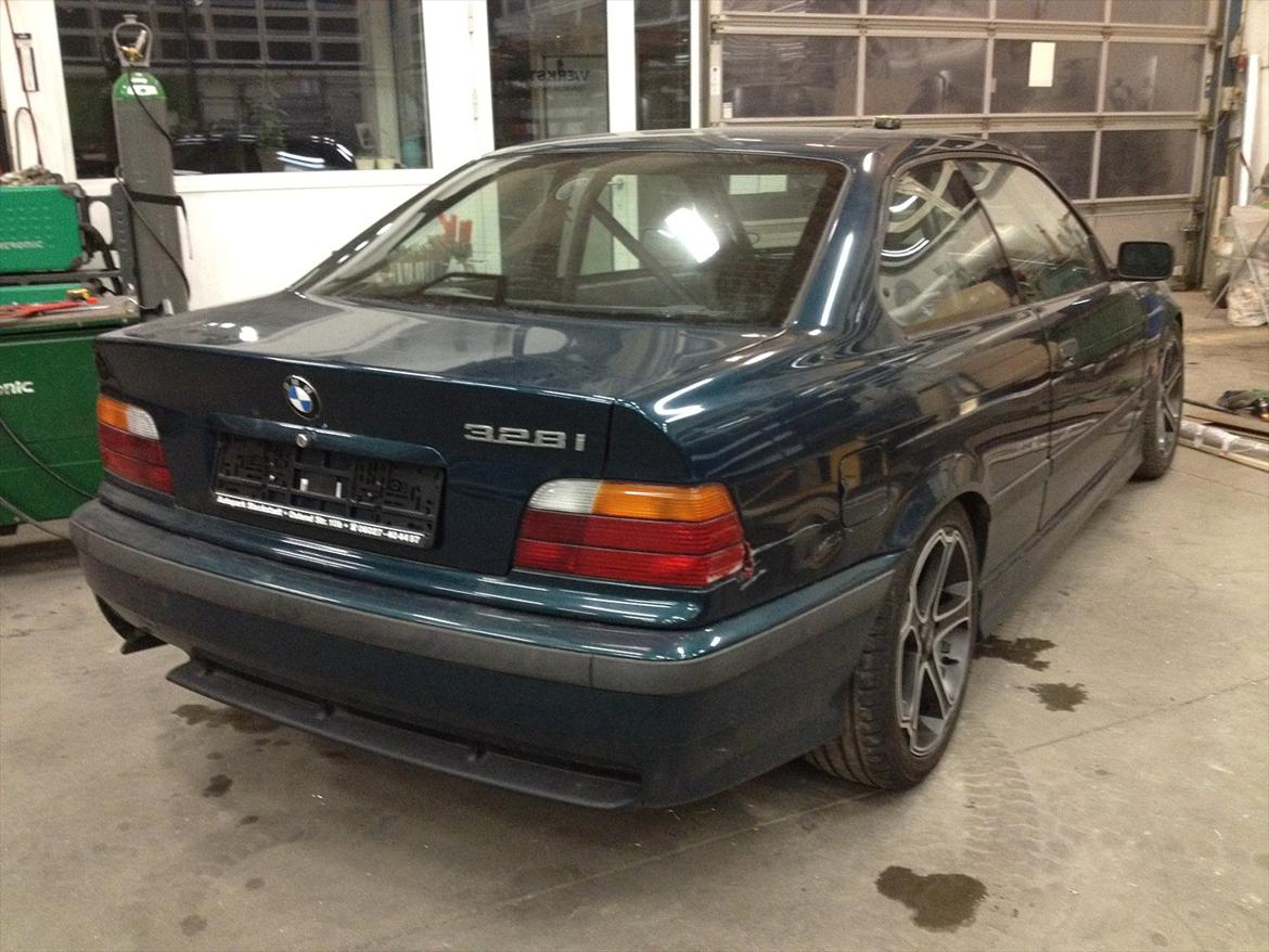 BMW E36 328i Coupé Drift Solgt billede 3