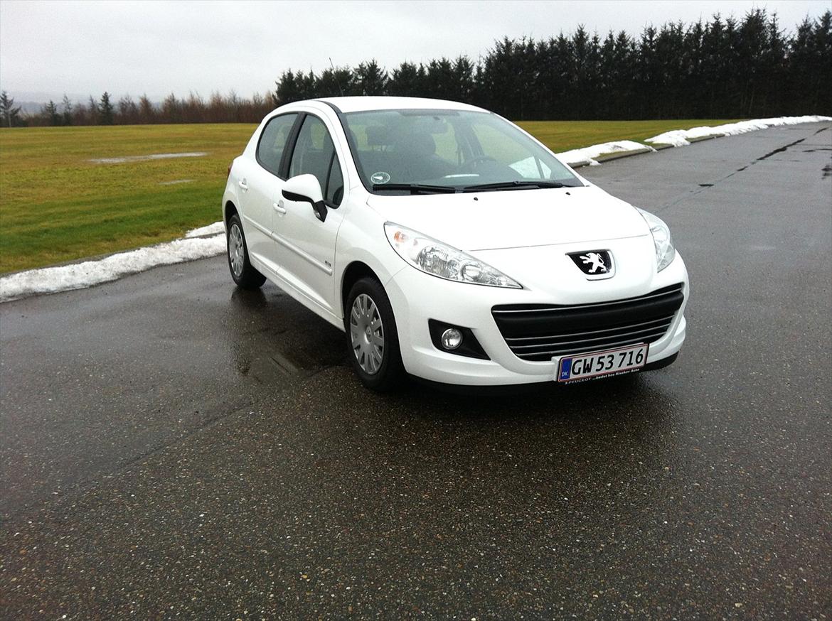 Peugeot 207 98G billede 3