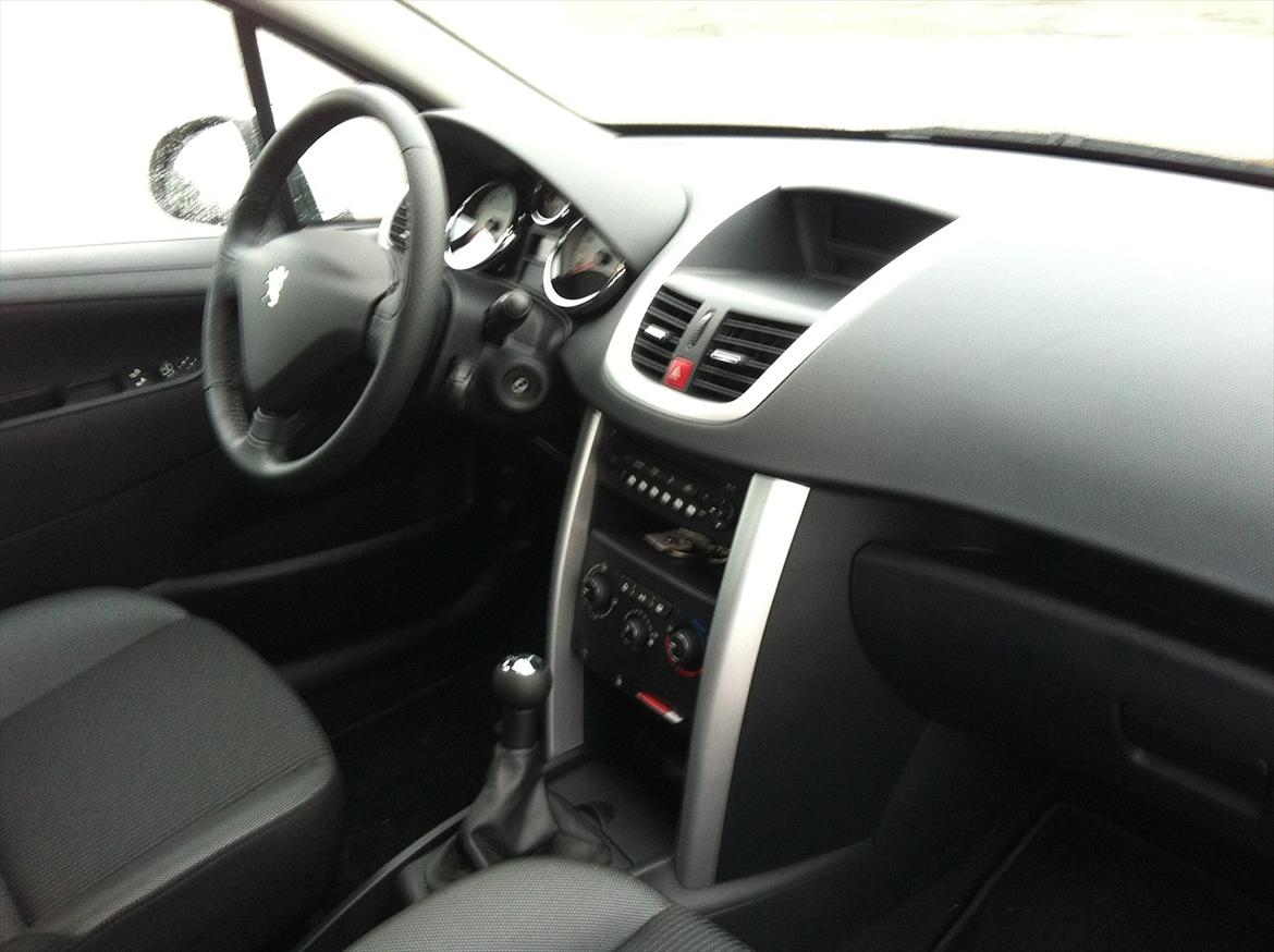 Peugeot 207 98G billede 14