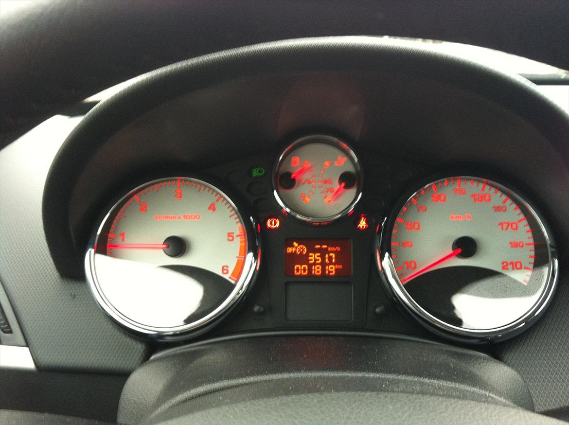 Peugeot 207 98G billede 18