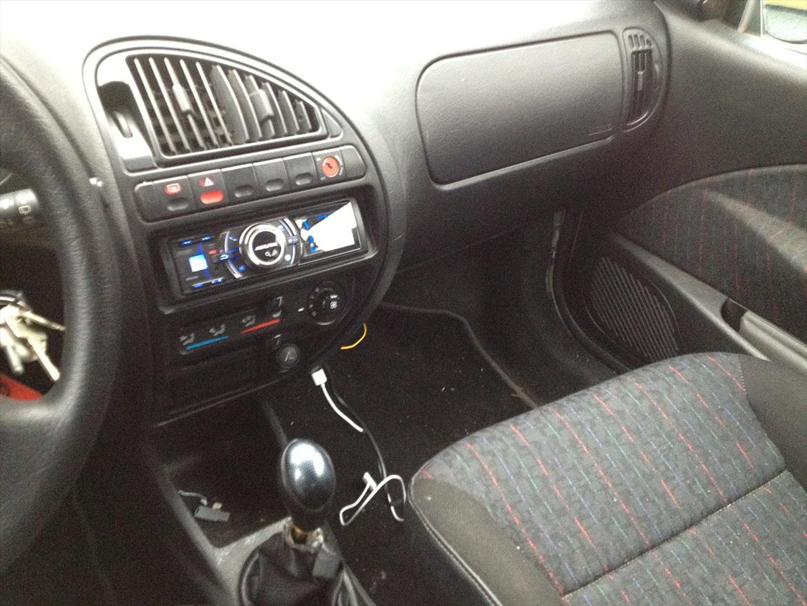 Citroën Saxo 1.6i Sport billede 8