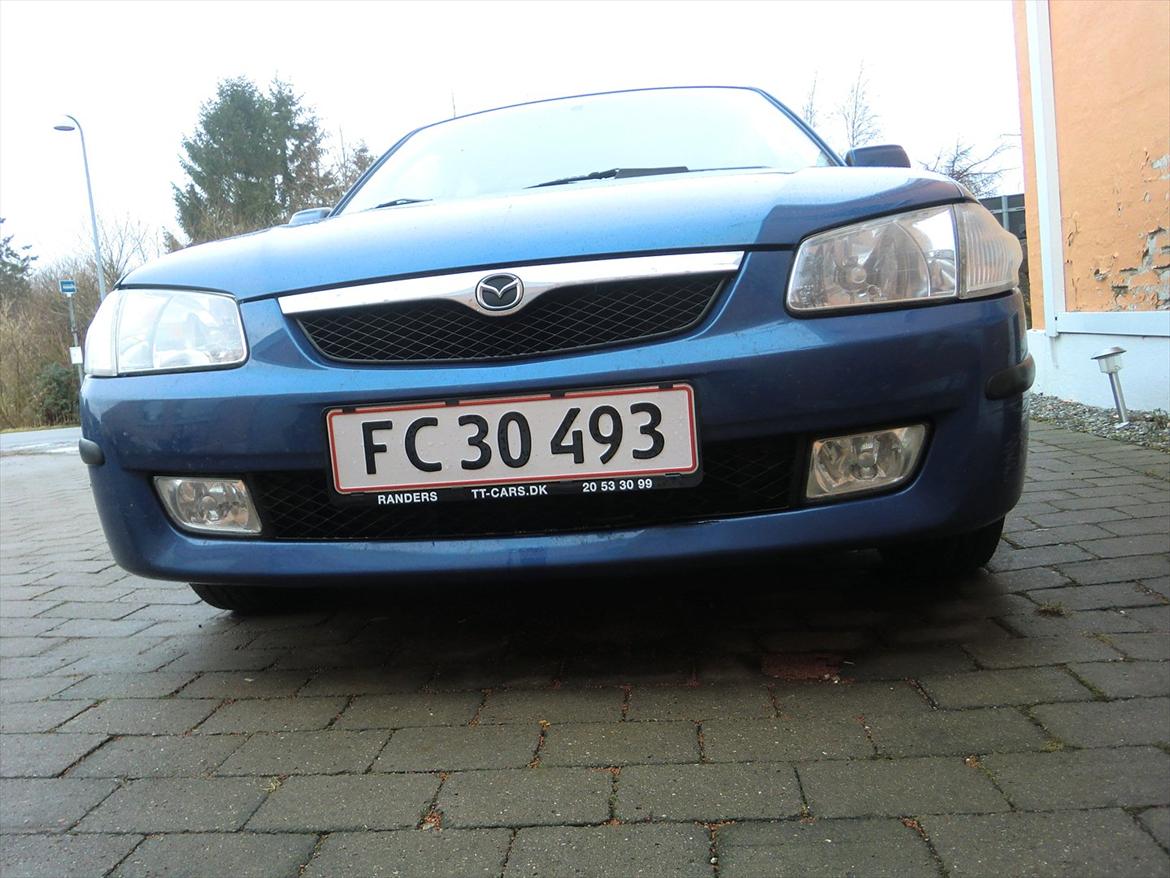 Mazda 323F GLX solgt billede 2