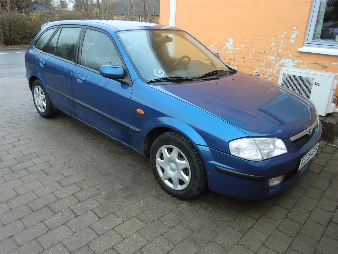 Mazda 323F GLX solgt billede 1