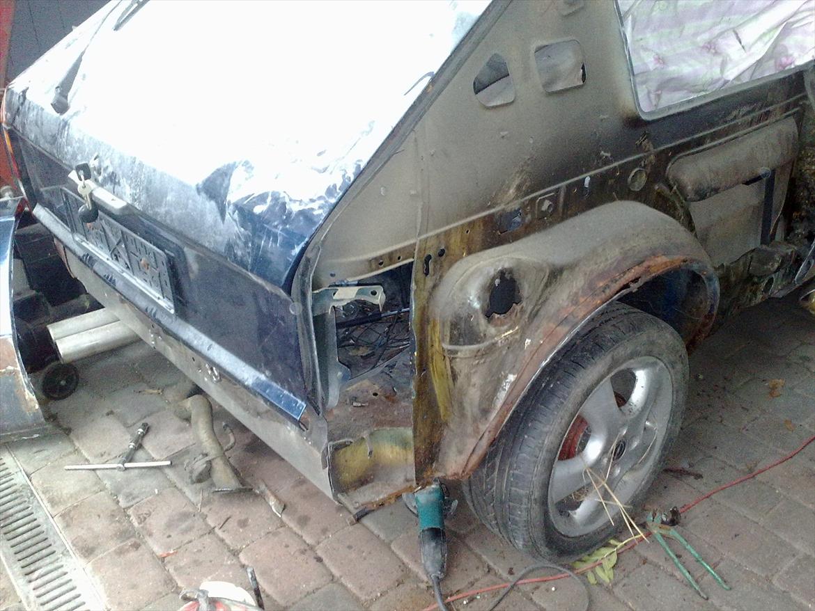 Opel Kadett D GTE - Nærkontakt med en stor Volvo 940, kan ha stor effekt på en lille Kadett billede 3