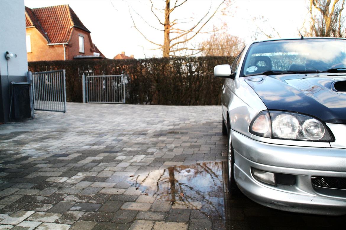 Toyota Avensis/caldina billede 2