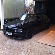 BMW e 34 530i v8