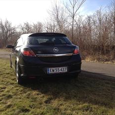 Opel Astra GTC TURBO