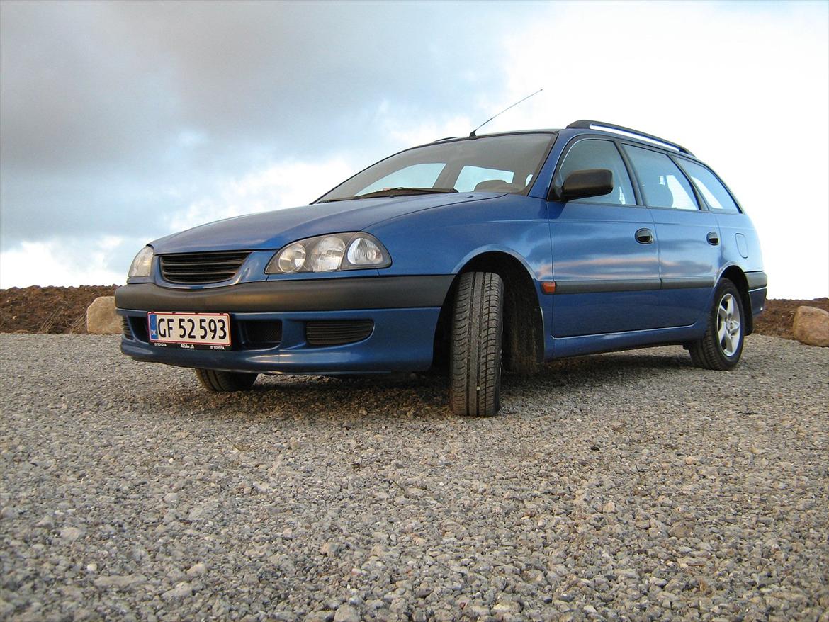 Toyota Avensis - Et billede fra starten. billede 20