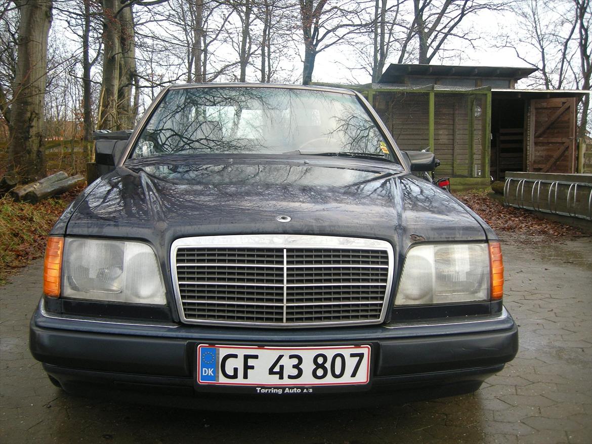 Mercedes Benz e200 billede 3
