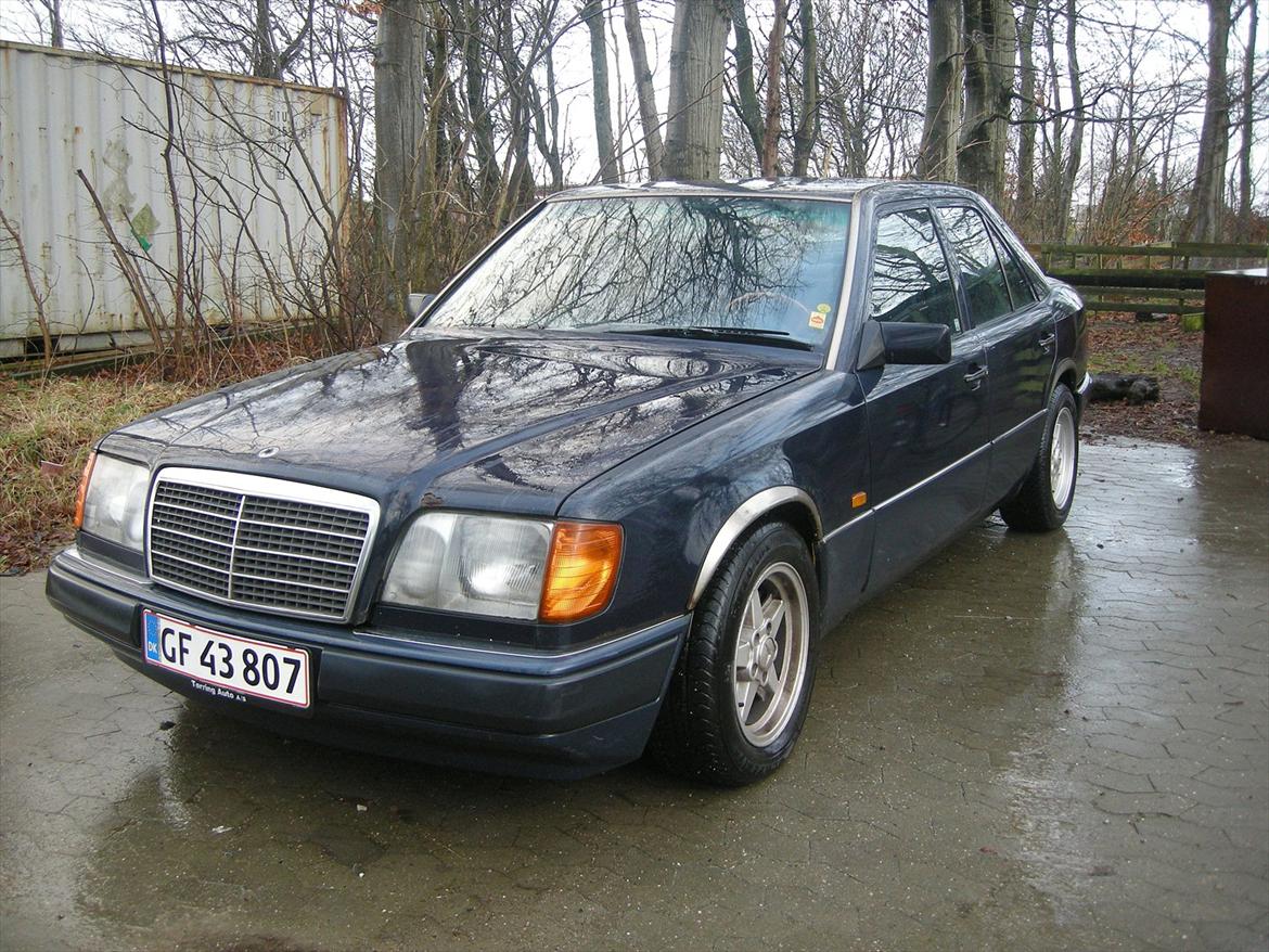 Mercedes Benz e200 billede 4