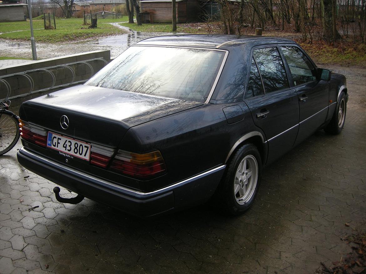Mercedes Benz e200 billede 7