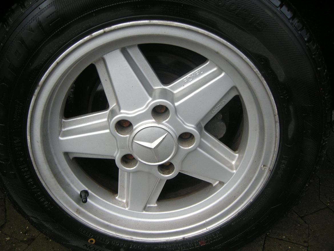 Mercedes Benz e200 billede 8