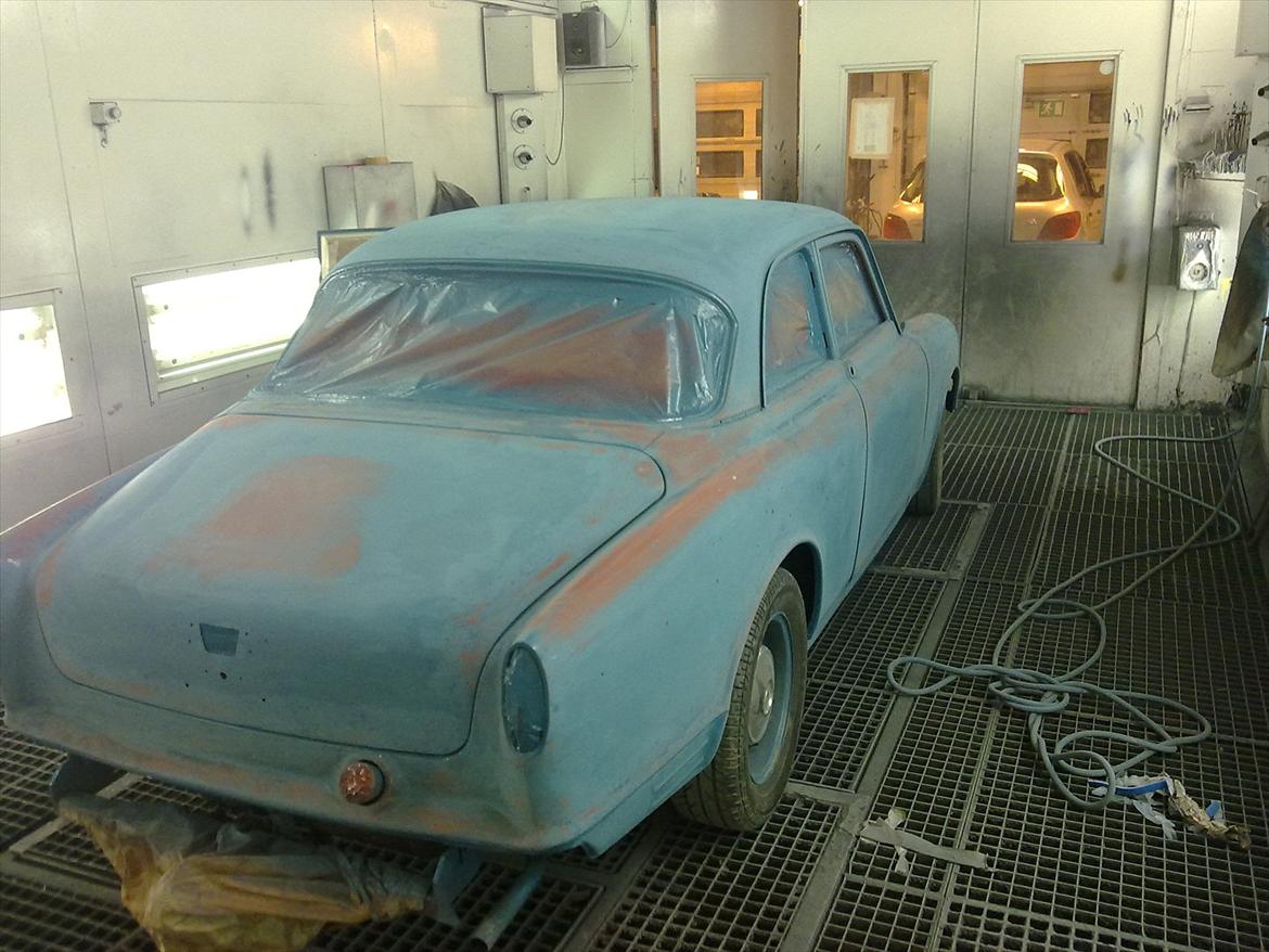 Volvo Amazon 121 Ratcar projekt - Og så slibearbejde for at få rustpletter og grunderfarven frem igen.. billede 13