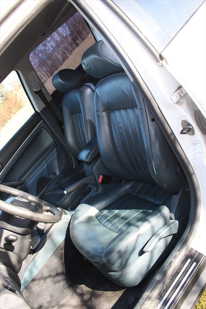 VW Passat 3BG (Solgt) - W8 Læder Sæder I Blå Sort billede 14