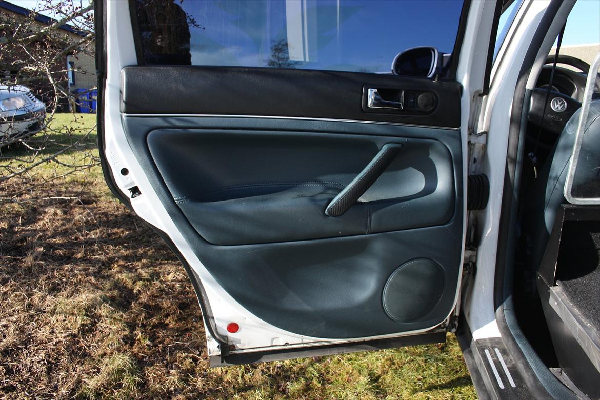 VW Passat 3BG (Solgt) - Læder dørsider med Carbon Håndtag billede 17