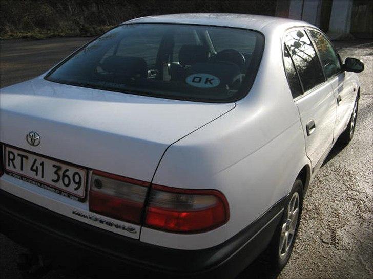 Toyota Carina E billede 4