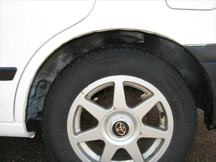 Toyota Carina E billede 11