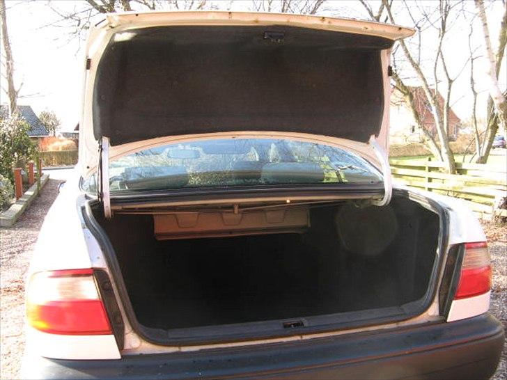 Toyota Carina E billede 18