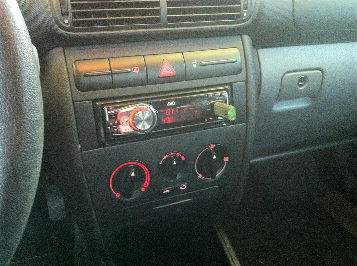 Seat Toledo 1,9TDi totalskadet billede 15