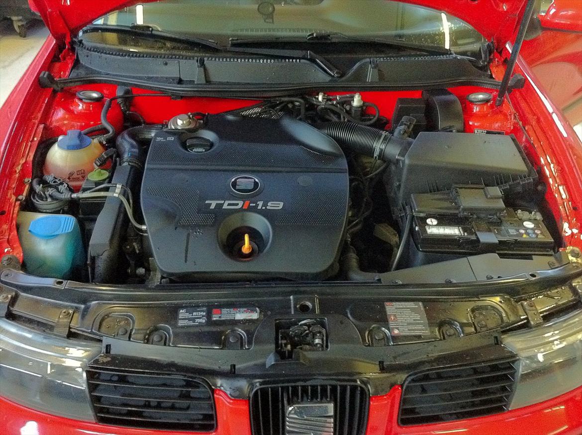 Seat Toledo 1,9TDi totalskadet billede 16