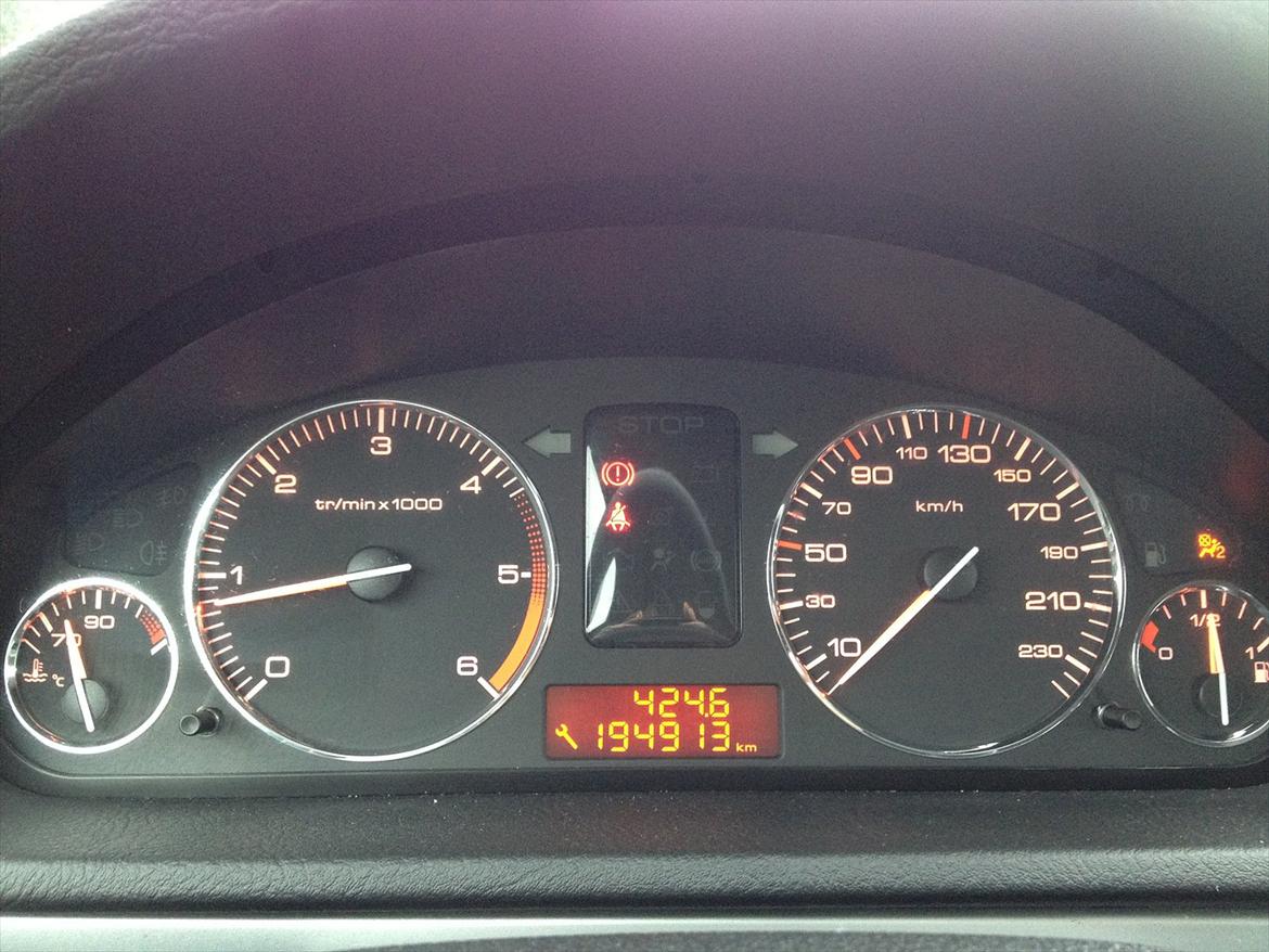 Peugeot 407 billede 2