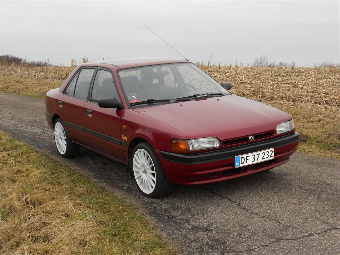 Mazda 323 1,3i KAT (Spring) Solgt billede 1