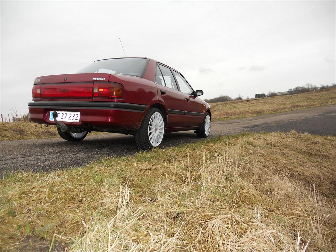 Mazda 323 1,3i KAT (Spring) Solgt billede 6