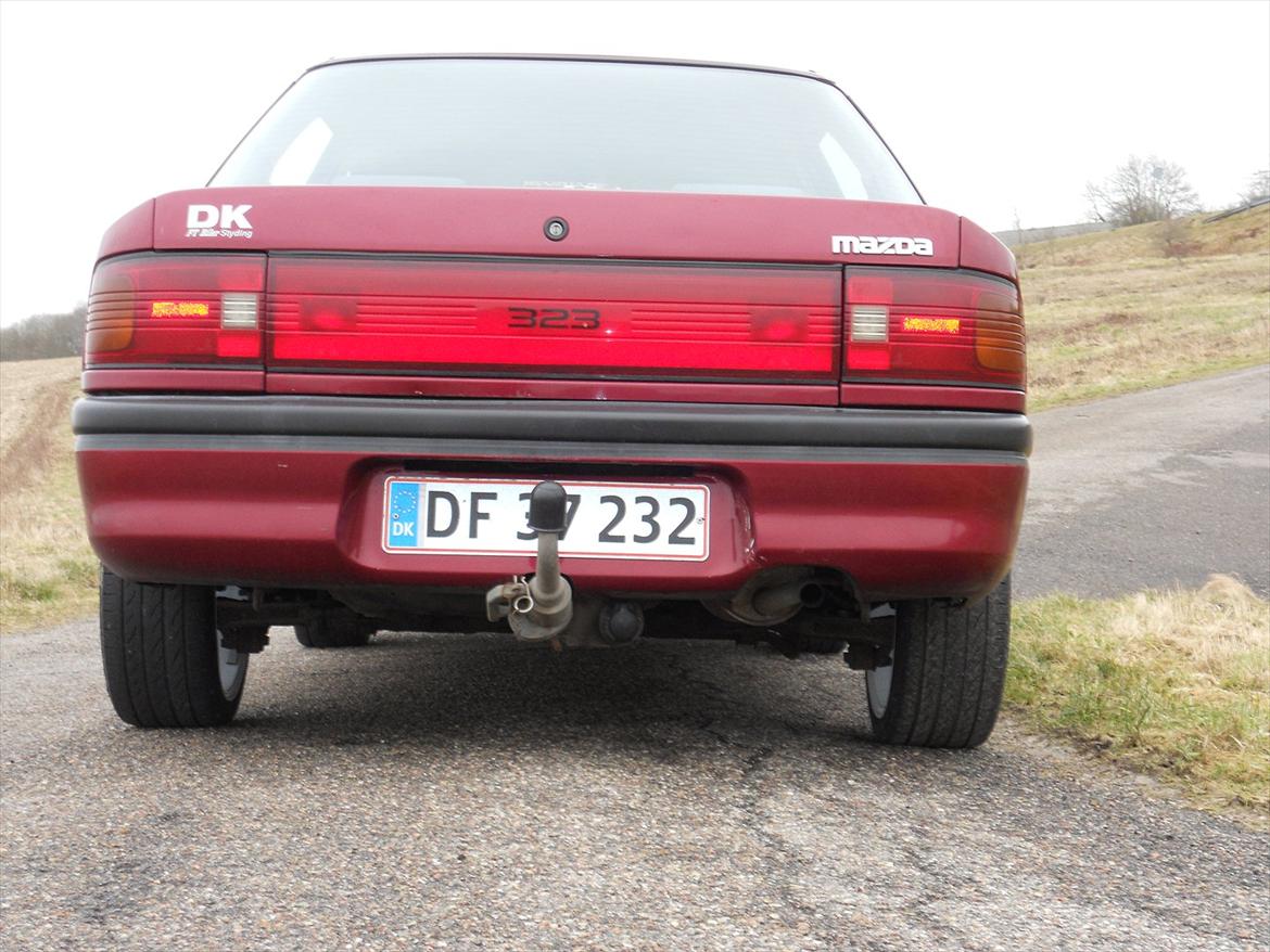 Mazda 323 1,3i KAT (Spring) Solgt billede 9