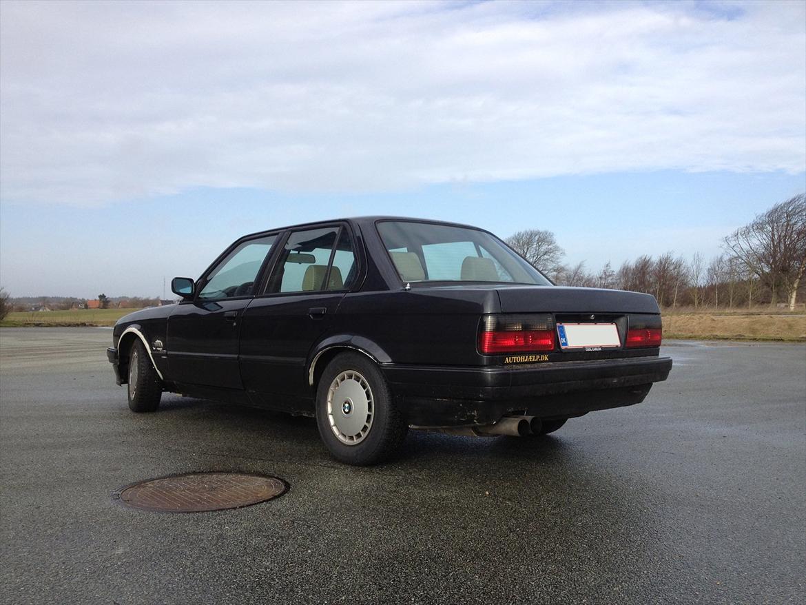 BMW E30 billede 4