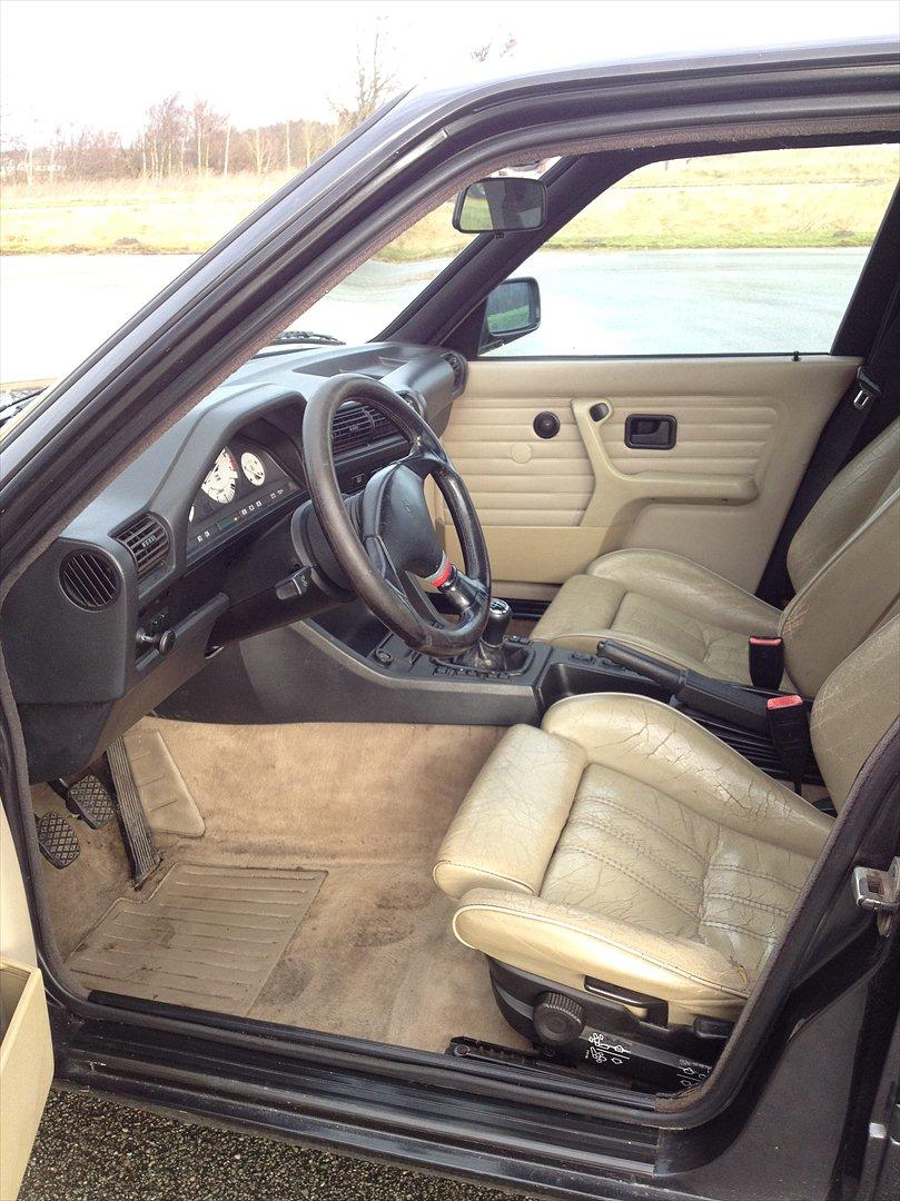 BMW E30 billede 8
