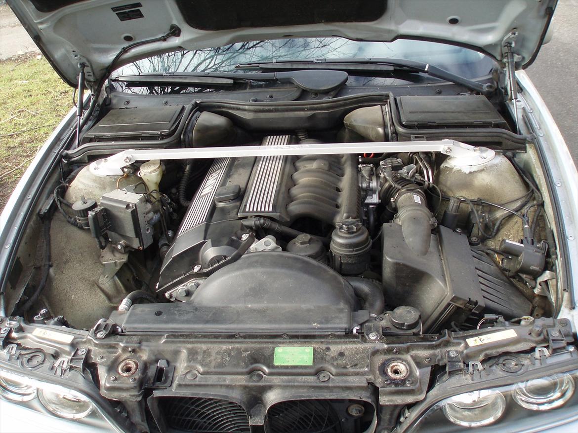 BMW E39 523i billede 6