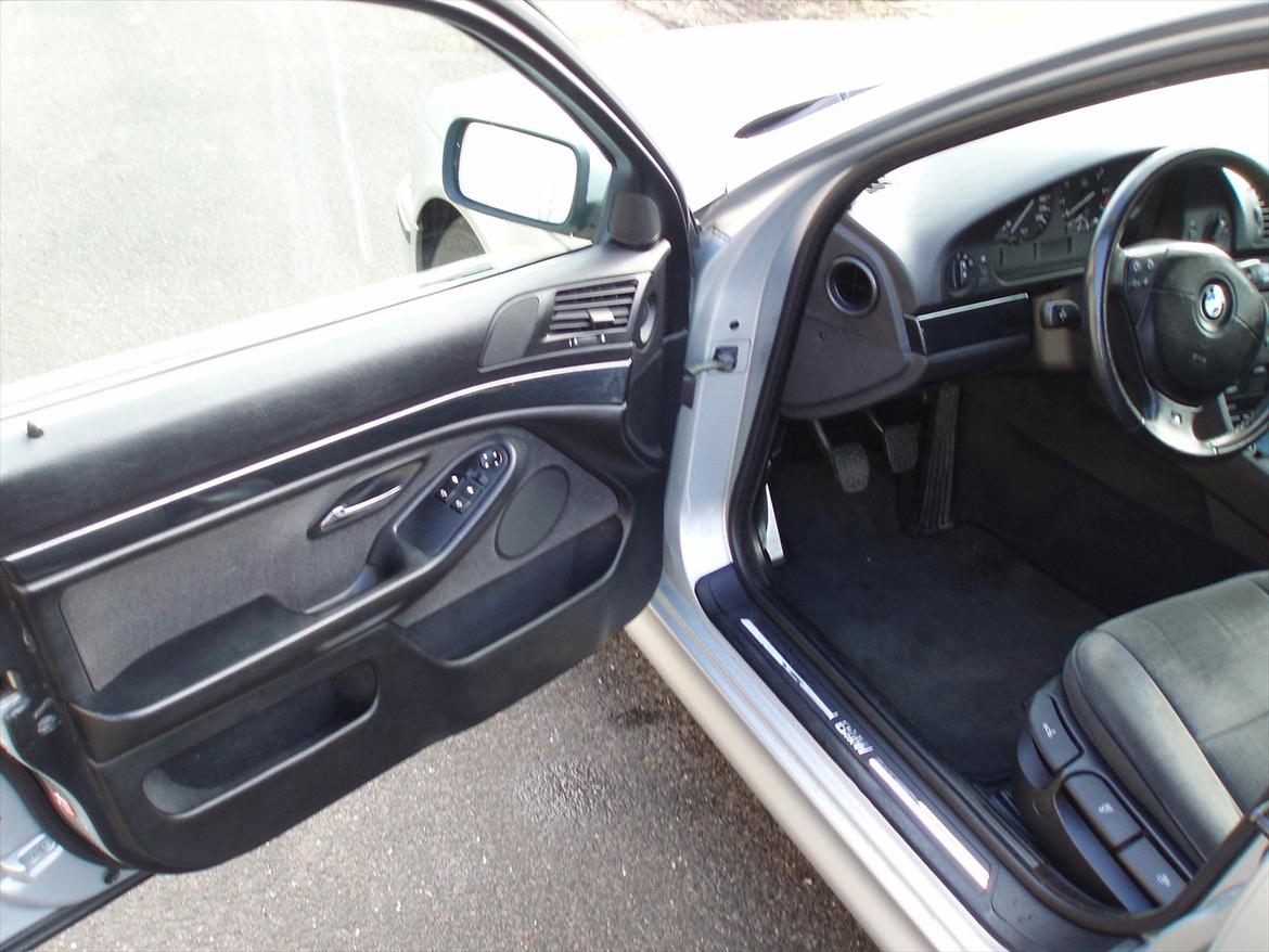 BMW E39 523i billede 8