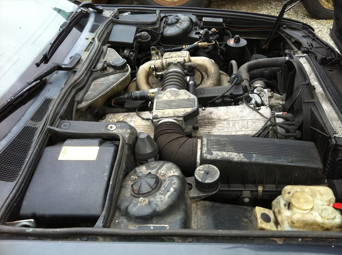 BMW 735I E32 Solgt - Motoren billede 14