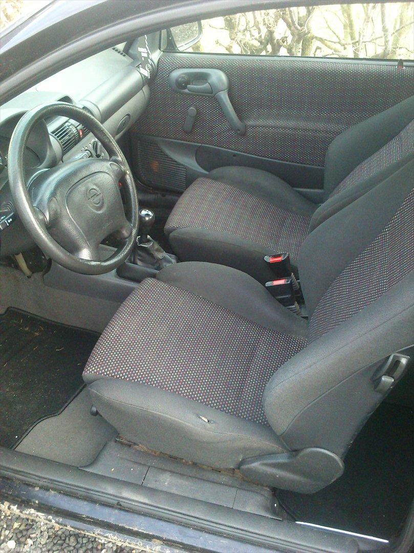 Opel corsa 1,4 i sport. billede 10