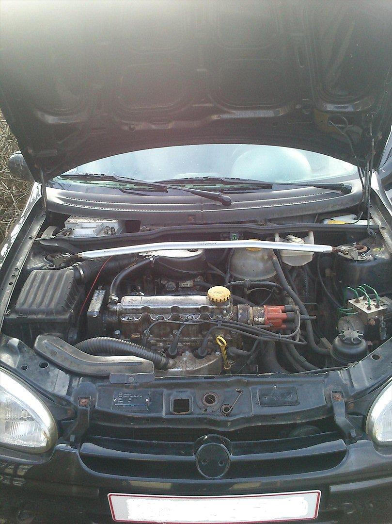 Opel corsa 1,4 i sport. billede 9