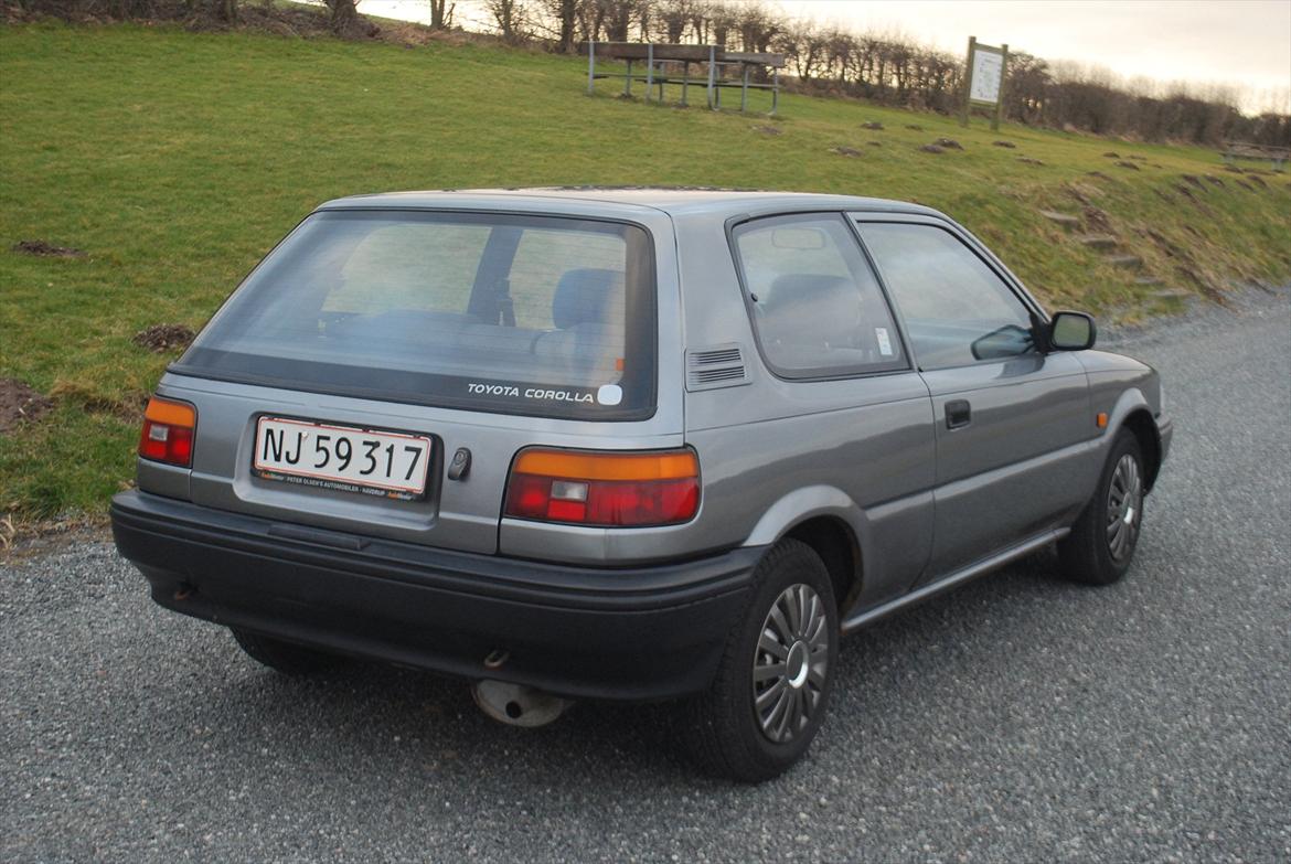Toyota Corolla E90 [SOLGT] - Højre, bag billede 5
