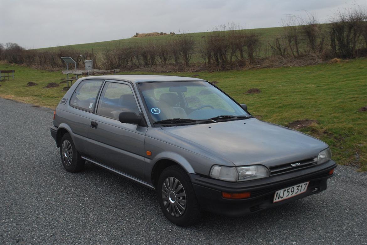 Toyota Corolla E90 [SOLGT] - Højre, front billede 7